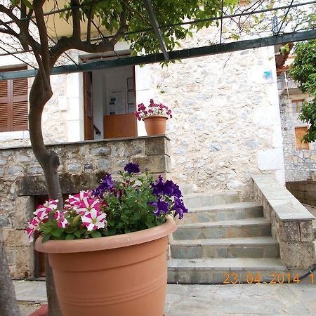 Skardamoula'S Studios And Apartments, 2 Kardamyli Exterior foto
